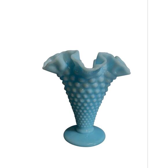 Vtg Fenton Pastel Blue Hobnail Milk Glass Footed Crimped Mini Ruffle Vase 5.5" - Picture 1 of 3